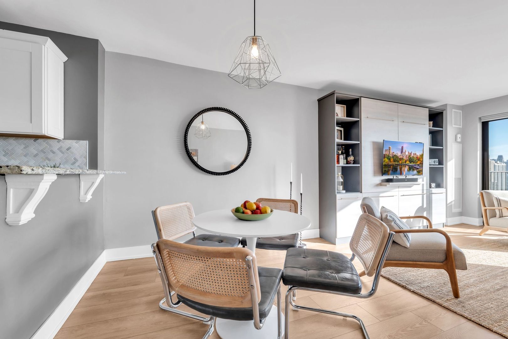 2020 N Lincoln Park West 30L