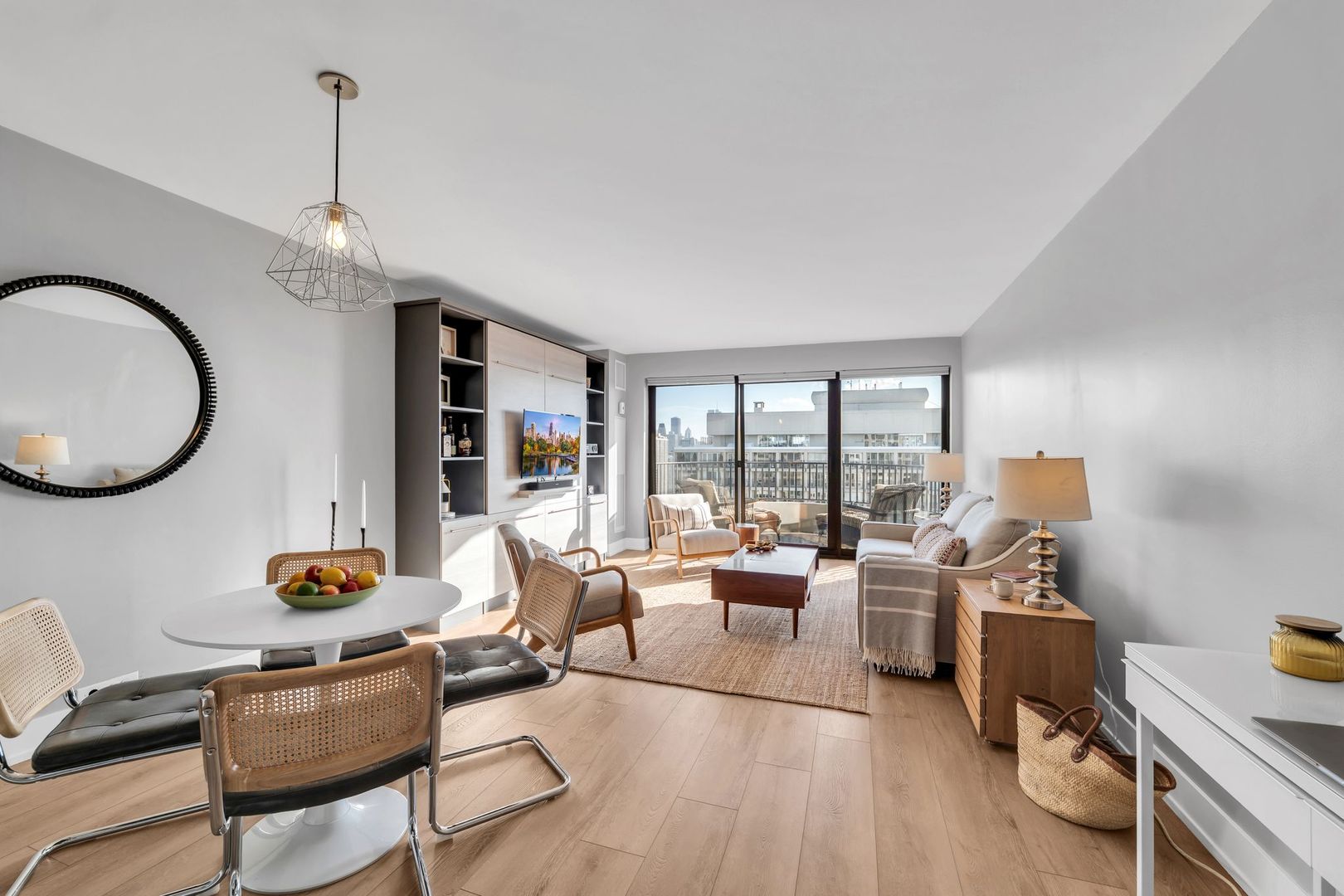 2020 N Lincoln Park West 30L