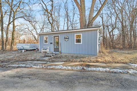 Tiny photo for 721 Lincoln Street, Morris, IL 60450 (MLS # 12566868)
