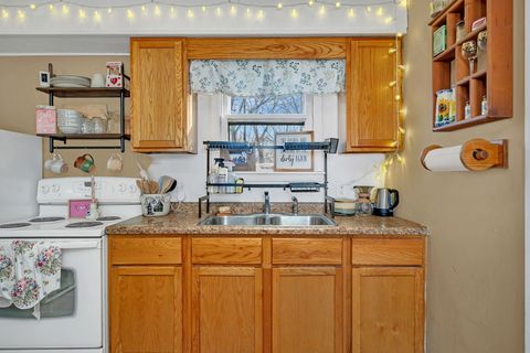 Tiny photo for 721 Lincoln Street, Morris, IL 60450 (MLS # 12566868)