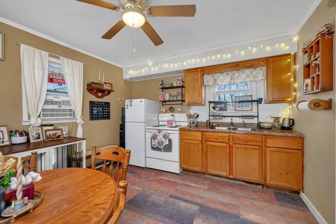 Tiny photo for 721 Lincoln Street, Morris, IL 60450 (MLS # 12566868)