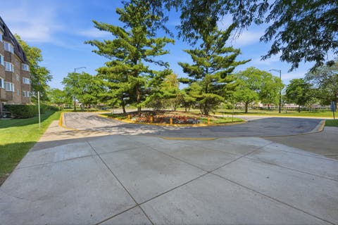 Tiny photo for 220 S Roselle Road #524, Schaumburg, IL 60193 (MLS # 12731977)