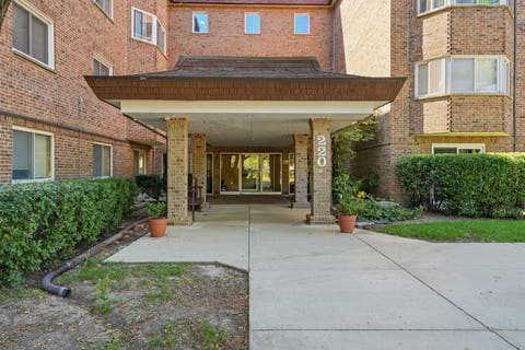 Photo of 220 S Roselle Road #524, Schaumburg, IL 60193 (MLS # 12731977)