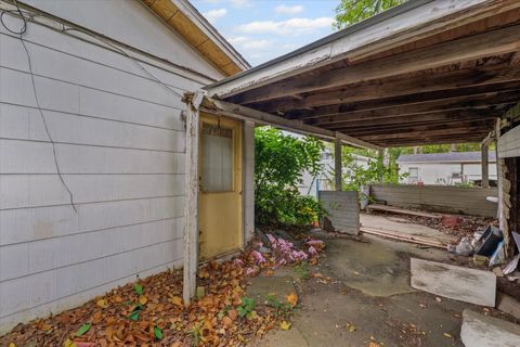 Tiny photo for 2009 Southwood Drive, Champaign, IL 61821 (MLS # 12472781)