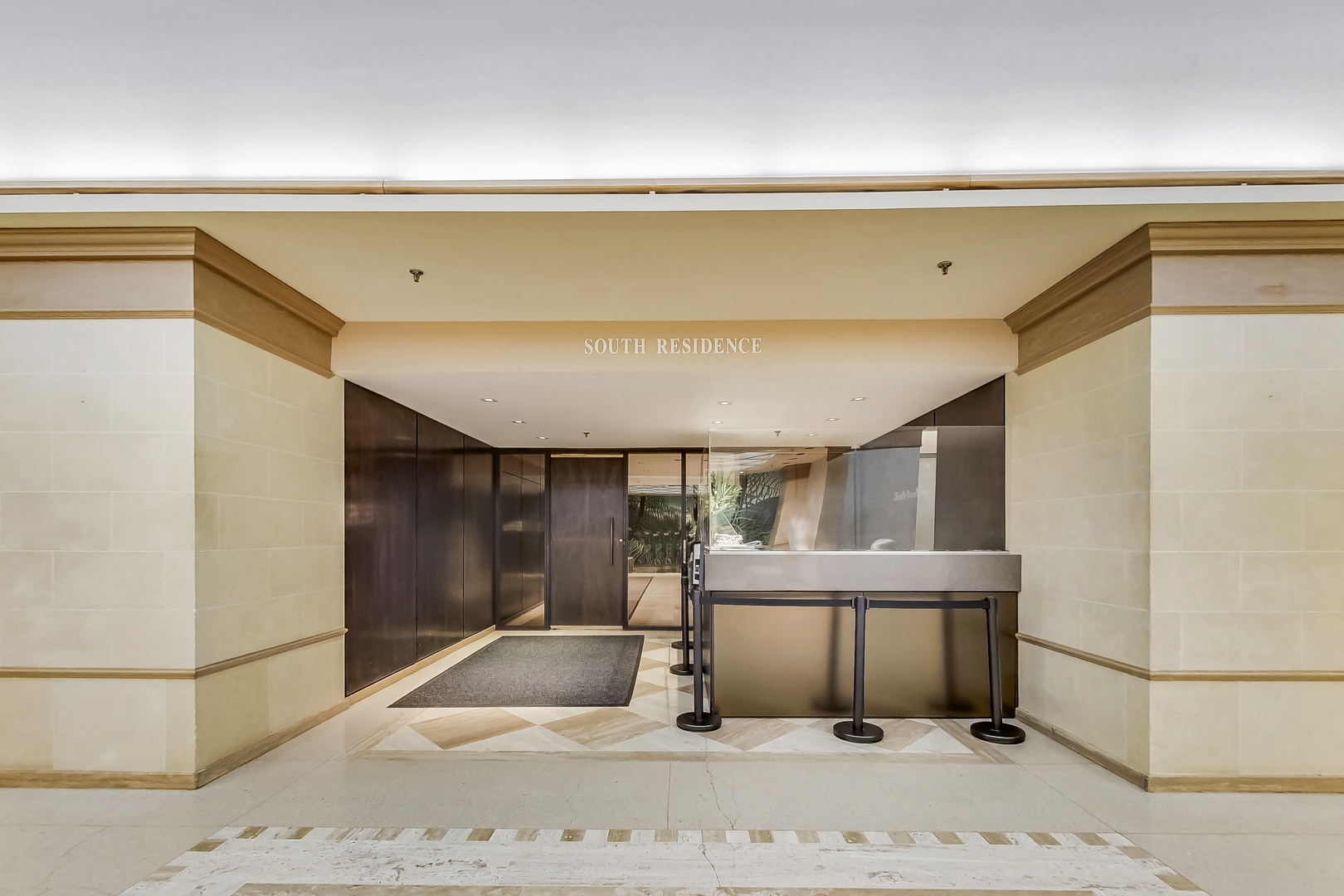 680 N Lake Shore Drive 1216