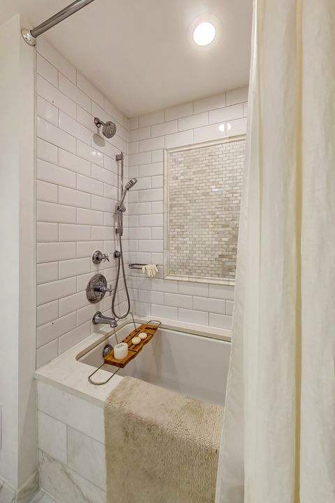 Tiny photo for 680 N Lake Shore Drive #1216, Chicago, IL 60611 (MLS # 12547582)