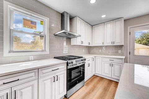 Tiny photo for 512 Englewood Avenue, Bellwood, IL 60104 (MLS # 12447936)