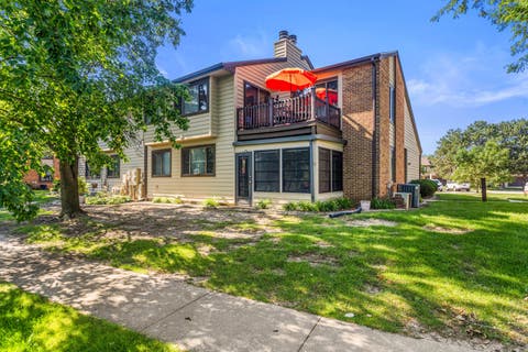 Tiny photo for 2104 Harbortown Circle #2104, Champaign, IL 61821 (MLS # 12707027)