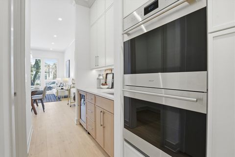 Tiny photo for 4844 N Hermitage Avenue, Chicago, IL 60640 (MLS # 12570261)