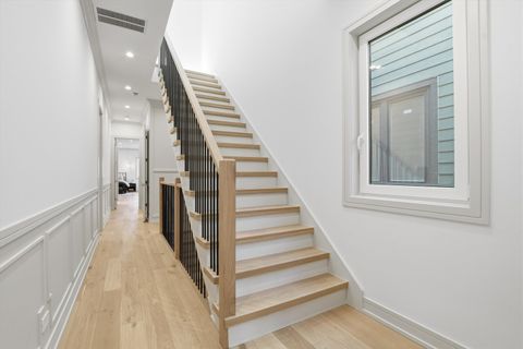 Tiny photo for 4844 N Hermitage Avenue, Chicago, IL 60640 (MLS # 12570261)