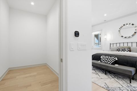 Tiny photo for 4844 N Hermitage Avenue, Chicago, IL 60640 (MLS # 12570261)