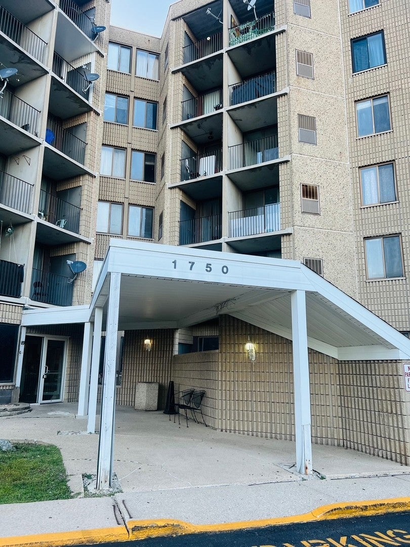 1750 N Marywood Avenue 314