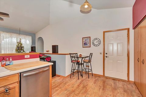 Tiny photo for 6719 Pine Lake Drive, Tinley Park, IL 60477 (MLS # 12531543)