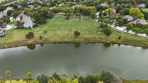 Tiny photo for 2407 Wentworth Lane, Aurora, IL 60502 (MLS # 12478788)