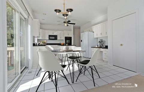 Tiny photo for 2407 Wentworth Lane, Aurora, IL 60502 (MLS # 12478788)