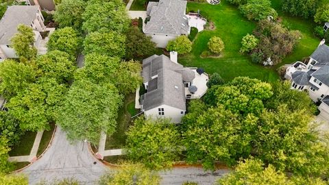 Tiny photo for 2407 Wentworth Lane, Aurora, IL 60502 (MLS # 12478788)