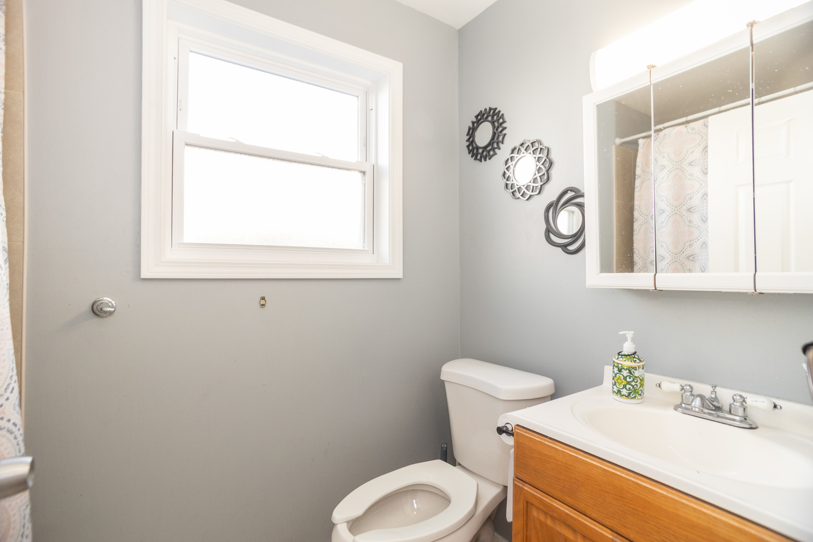 4523 S Laporte Avenue