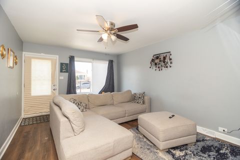 Tiny photo for 4523 S Laporte Avenue, Chicago, IL 60638 (MLS # 12544305)