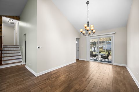 Tiny photo for 1917 E Pawnee Lane, Mount Prospect, IL 60056 (MLS # 12589020)