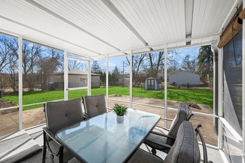 Tiny photo for 1917 E Pawnee Lane, Mount Prospect, IL 60056 (MLS # 12589020)