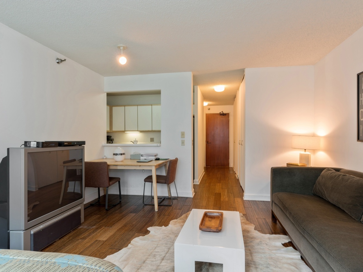 480 N McClurg Court 1007