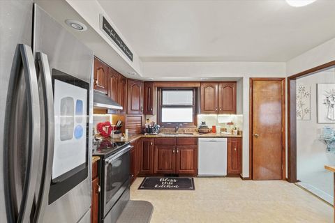 Tiny photo for 506 E Scovill Street, Urbana, IL 61801 (MLS # 12585203)