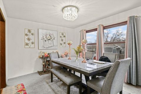 Tiny photo for 506 E Scovill Street, Urbana, IL 61801 (MLS # 12585203)