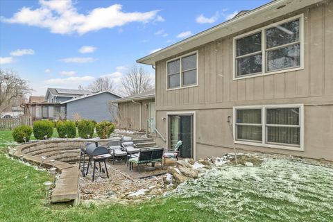 Tiny photo for 506 E Scovill Street, Urbana, IL 61801 (MLS # 12585203)