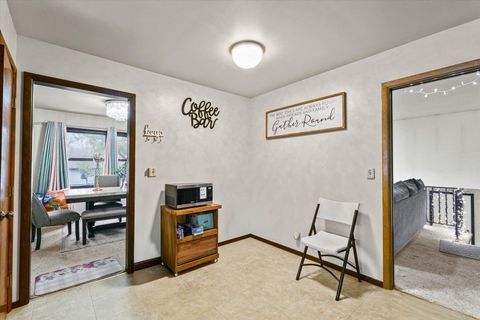 Tiny photo for 506 E Scovill Street, Urbana, IL 61801 (MLS # 12585203)