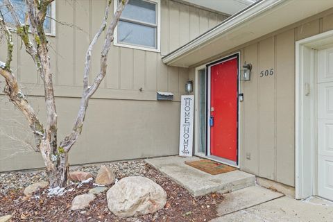 Tiny photo for 506 E Scovill Street, Urbana, IL 61801 (MLS # 12585203)