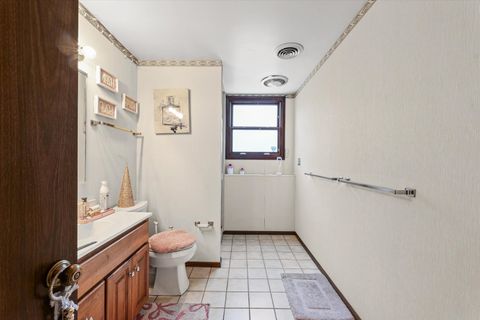 Tiny photo for 506 E Scovill Street, Urbana, IL 61801 (MLS # 12585203)