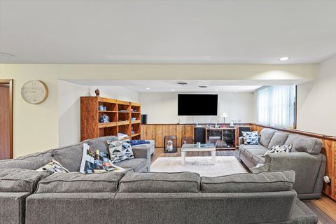 Tiny photo for 506 E Scovill Street, Urbana, IL 61801 (MLS # 12585203)