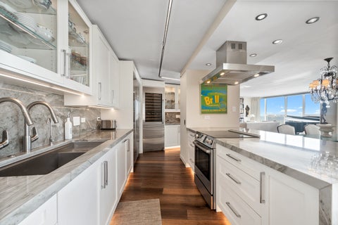 Tiny photo for 940 W Glenlake AVE #42A, Chicago, IL 60660 (MLS # 12766179)