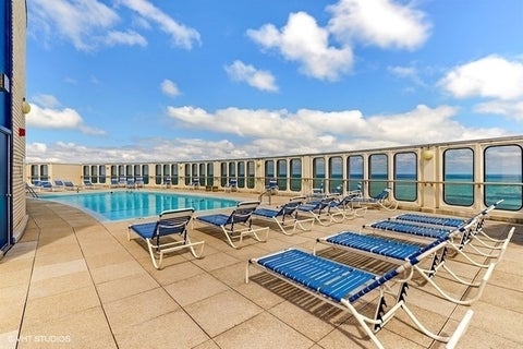 Tiny photo for 940 W Glenlake AVE #42A, Chicago, IL 60660 (MLS # 12766179)