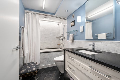 Tiny photo for 940 W Glenlake AVE #42A, Chicago, IL 60660 (MLS # 12766179)