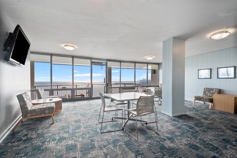 Tiny photo for 940 W Glenlake AVE #42A, Chicago, IL 60660 (MLS # 12766179)