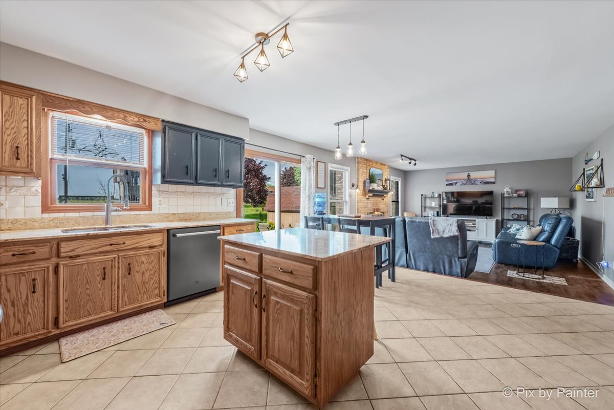 1714 Tall Tree Lane