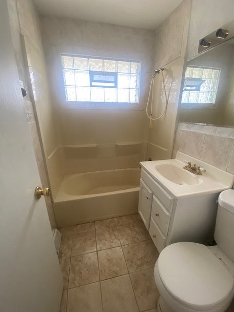 Tiny photo for 26 W 141st Street, Dixmoor, IL 60426 (MLS # 12733113)