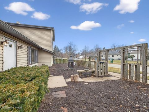 Tiny photo for 43 S Craig Place, Lombard, IL 60148 (MLS # 12542648)