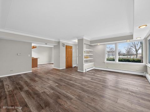 Tiny photo for 43 S Craig Place, Lombard, IL 60148 (MLS # 12542648)