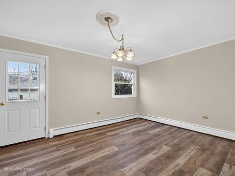 Tiny photo for 43 S Craig Place, Lombard, IL 60148 (MLS # 12542648)