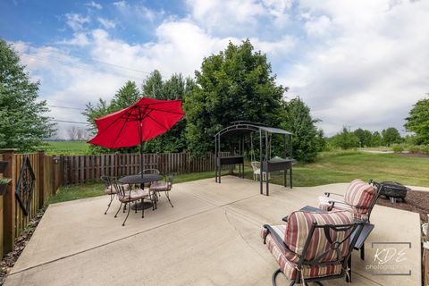 Tiny photo for 25400 Cove Court, Plainfield, IL 60544 (MLS # 12417853)