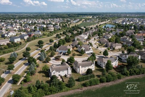 Tiny photo for 25400 Cove Court, Plainfield, IL 60544 (MLS # 12417853)