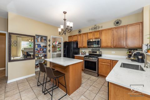 Tiny photo for 25400 Cove Court, Plainfield, IL 60544 (MLS # 12417853)