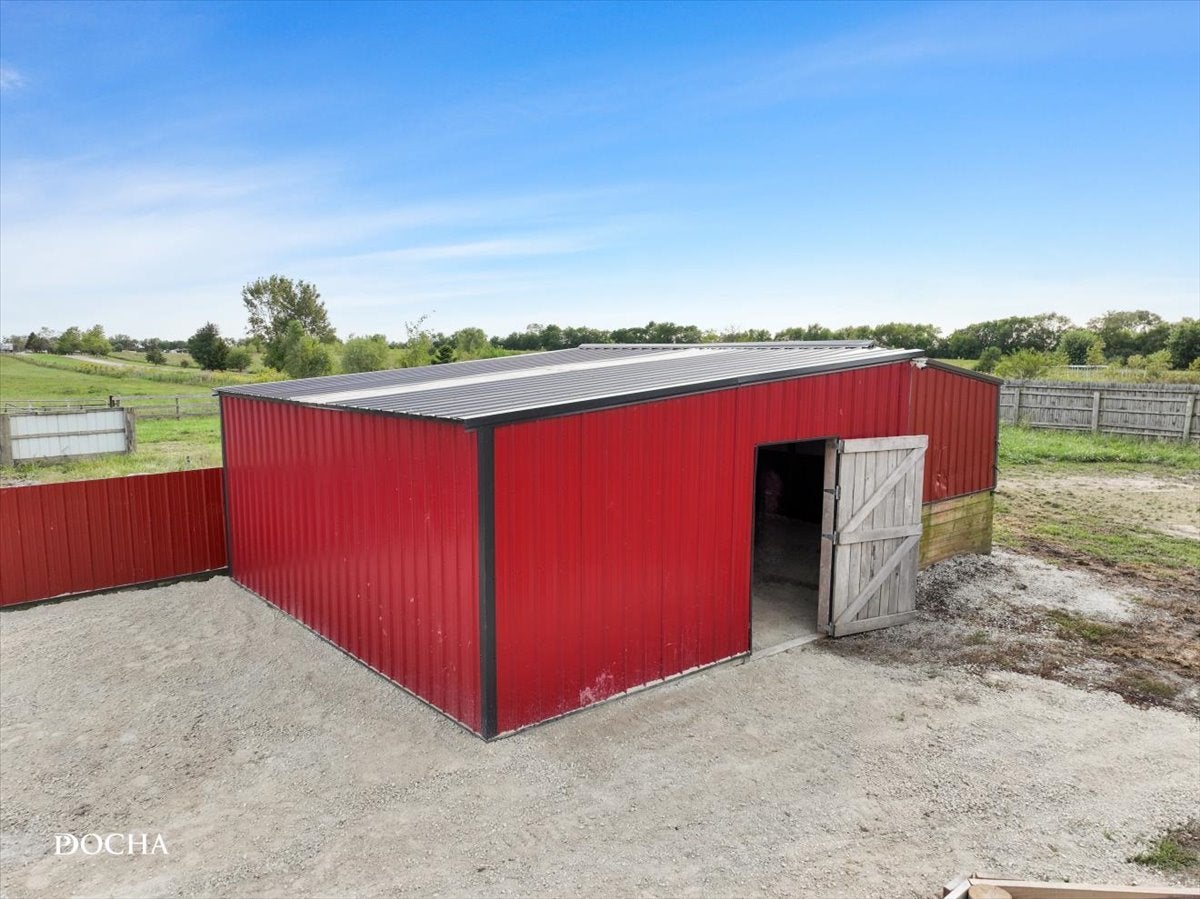 1837 W Church Road