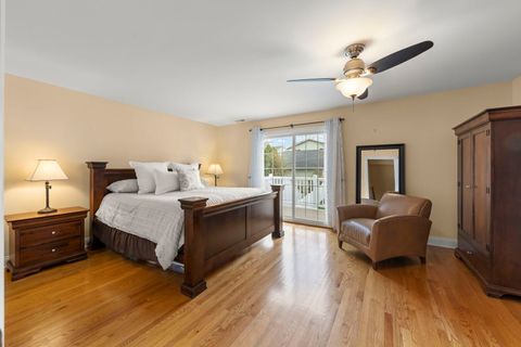 Tiny photo for 117 N Park Boulevard, Glen Ellyn, IL 60137 (MLS # 12679586)