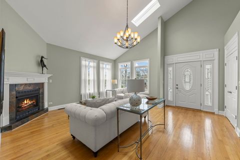 Tiny photo for 117 N Park Boulevard, Glen Ellyn, IL 60137 (MLS # 12679586)