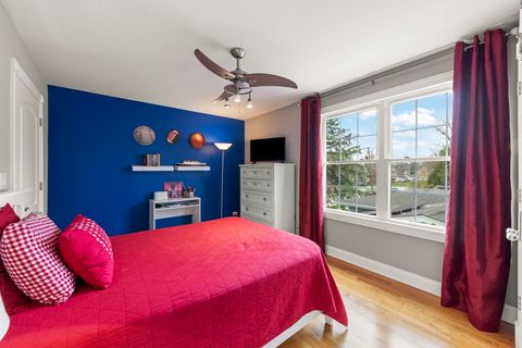 Tiny photo for 117 N Park Boulevard, Glen Ellyn, IL 60137 (MLS # 12679586)