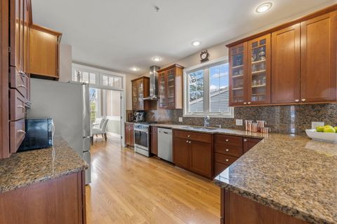 Tiny photo for 117 N Park Boulevard, Glen Ellyn, IL 60137 (MLS # 12679586)