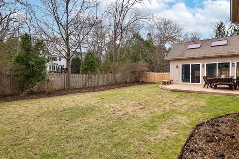 Tiny photo for 90 Linden Avenue, Glencoe, IL 60022 (MLS # 12593750)